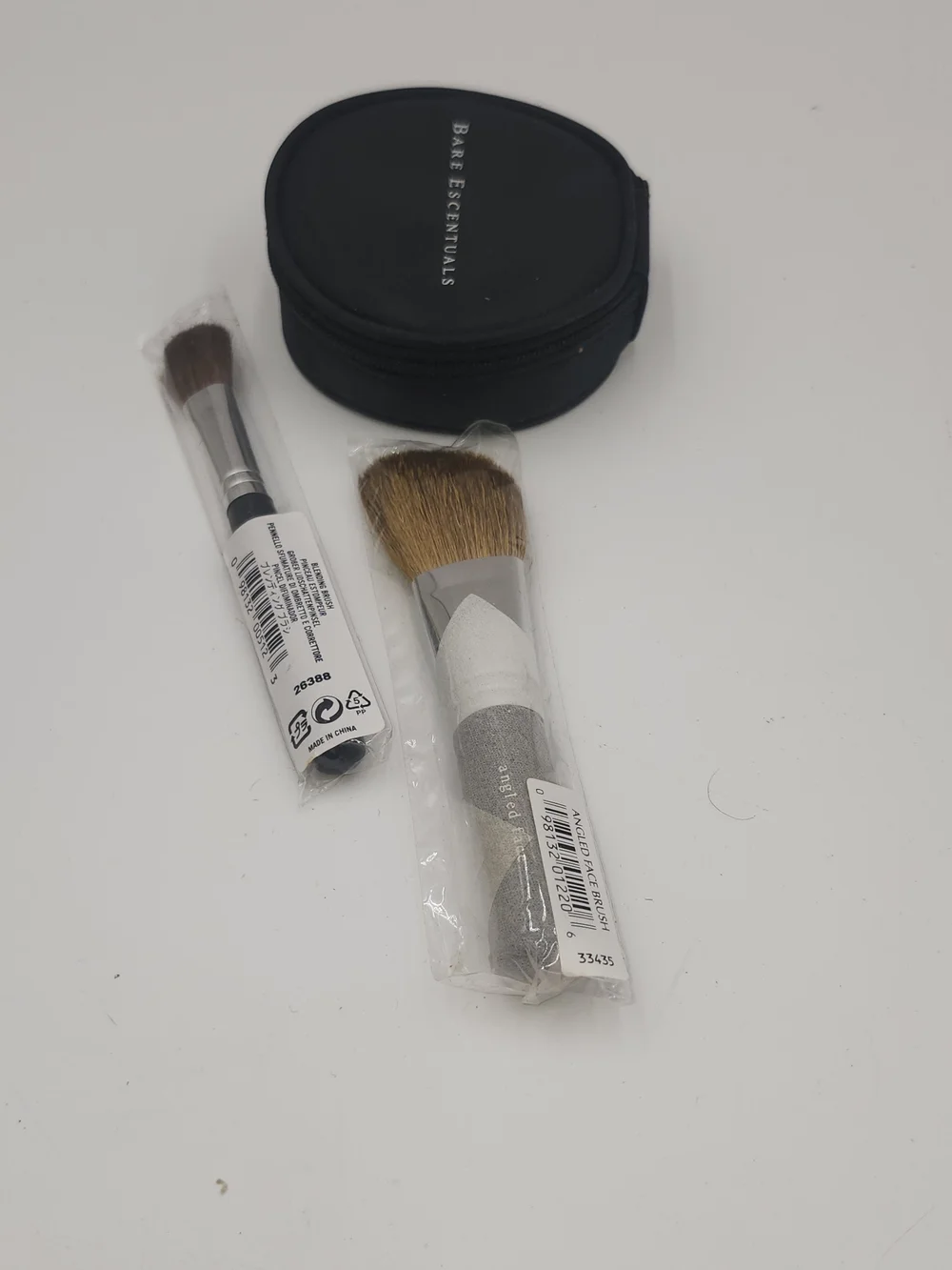 NEW Bare Minerals Angeled Face Brush, refillable compact, blush brush,